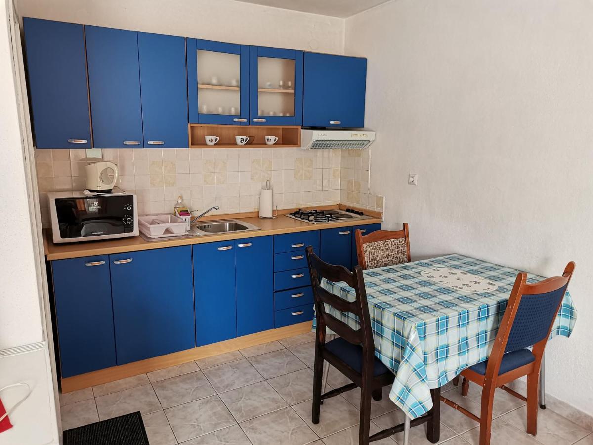 Apartments Radonic Хвар Екстер'єр фото