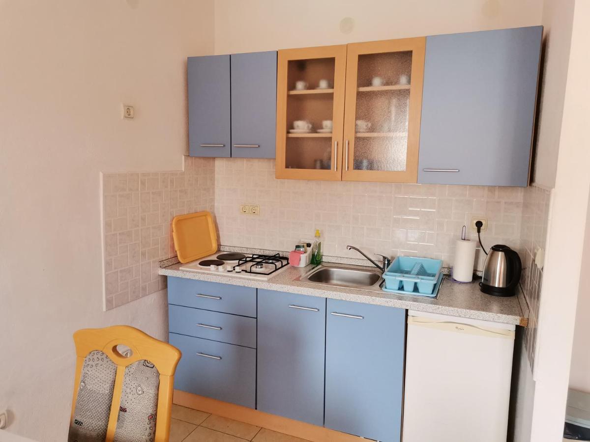 Apartments Radonic Хвар Екстер'єр фото