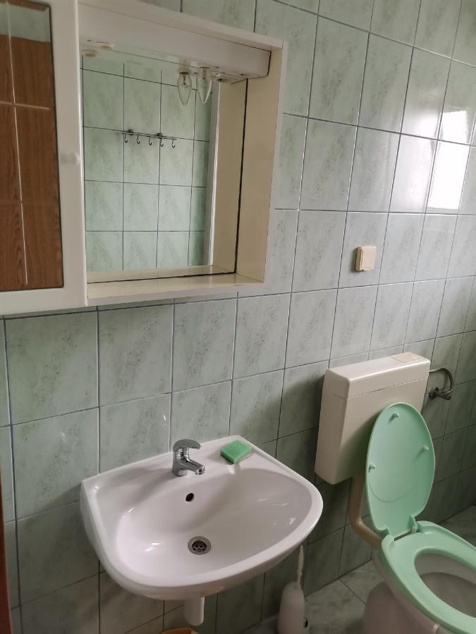 Apartments Radonic Хвар Екстер'єр фото