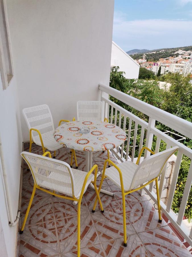 Apartments Radonic Хвар Екстер'єр фото
