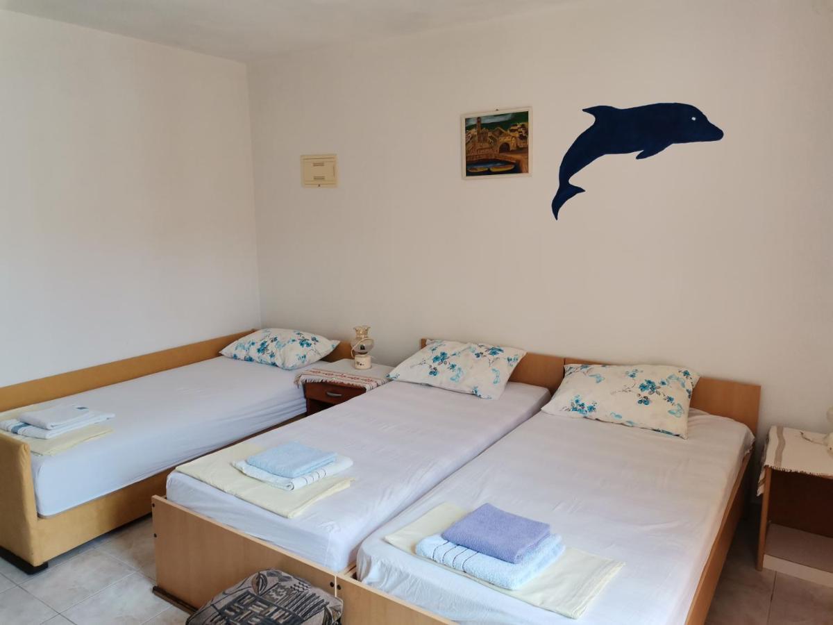 Apartments Radonic Хвар Екстер'єр фото
