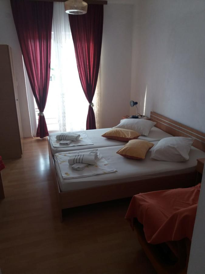 Apartments Radonic Хвар Екстер'єр фото