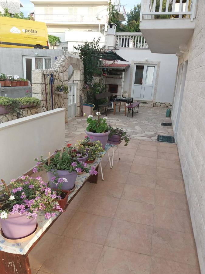 Apartments Radonic Хвар Екстер'єр фото